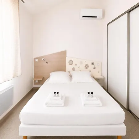 La Maison Rose, Climatisation & Piscine Saint-Christol (Herault)